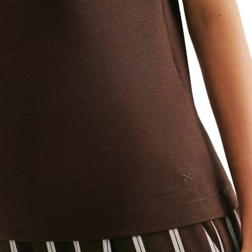 Detalhe - Blusa Hering De Malha Meia Manga 4H7a Marrom Medio
