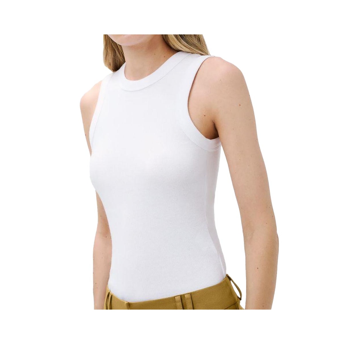 Blusa Hering De Malha Sem Manga 4Al6 Branca Blusa Hering De Malha Sem Manga 4Al6 Branca