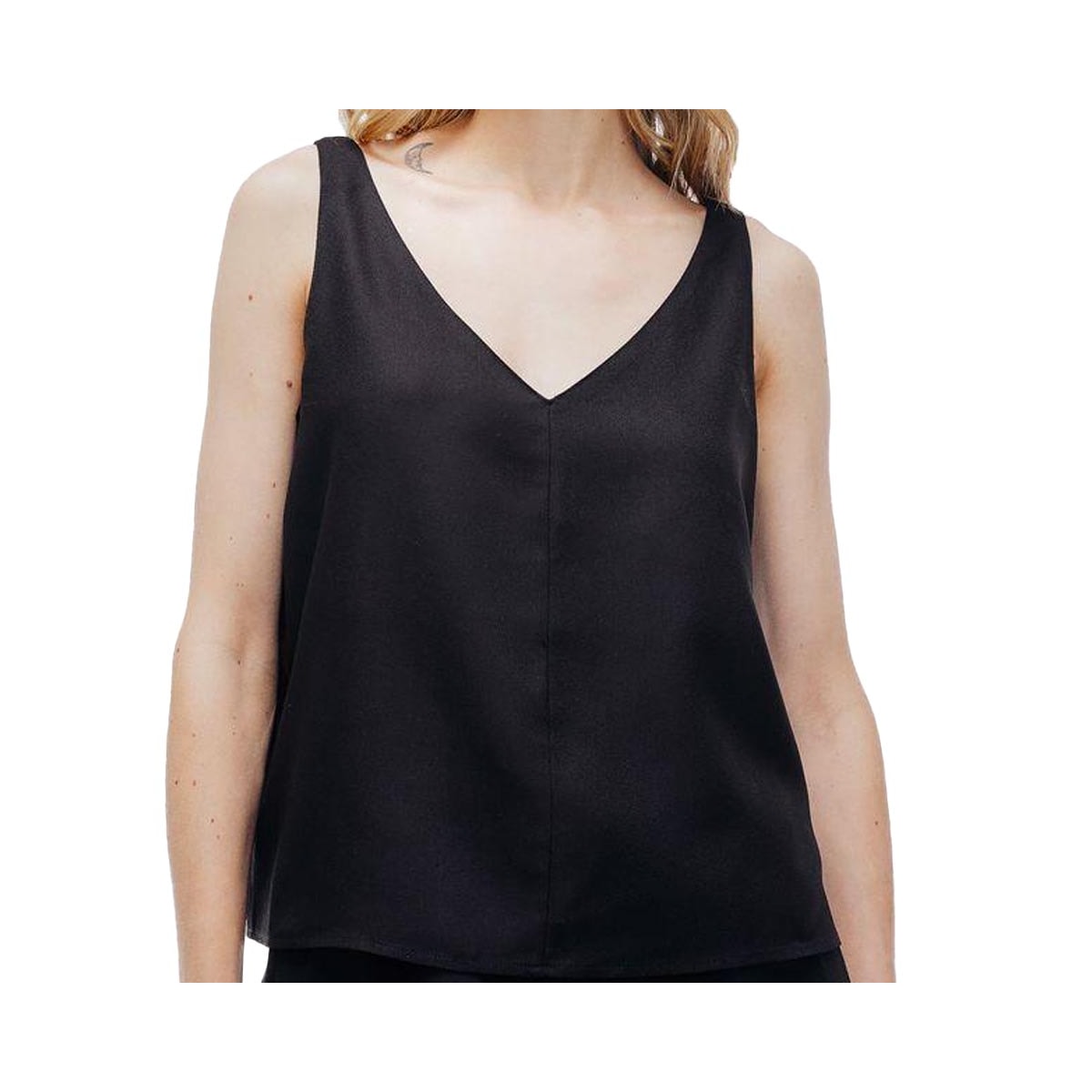 Blusa Hering De Tecido Sem Manga Preta Blusa Hering De Tecido Sem Manga Preta