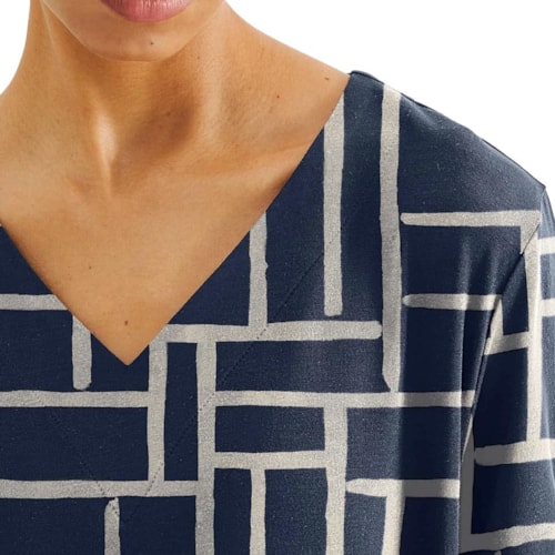 Detalhe - Blusa Hering Em Viscose Meia Manga 4H7Q Azul Marinho/Aveia