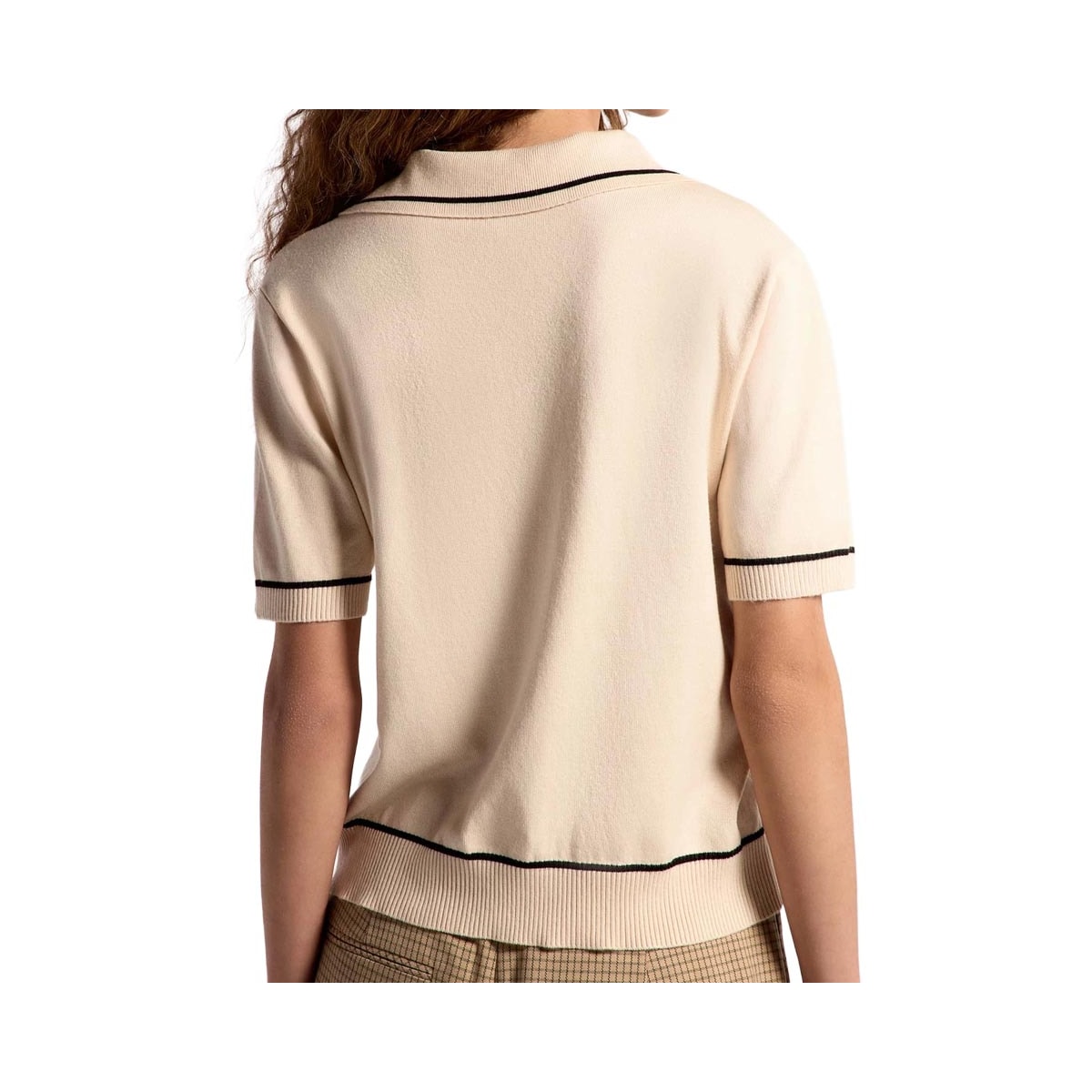 Blusa Hering Polo Em Tricô Leve Feminina K6ny Bege Blusa Hering Polo Em Tricô Leve Feminina K6ny Bege