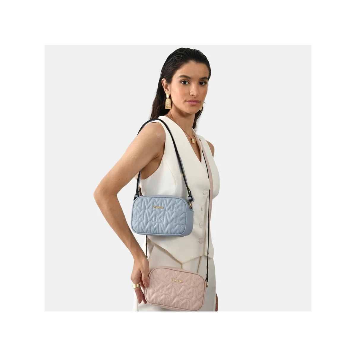 Bolsa Via Marte Tiracolo Matelassê B2-501-01 Bege Bolsa Via Marte Tiracolo Matelassê B2-501-01 Bege