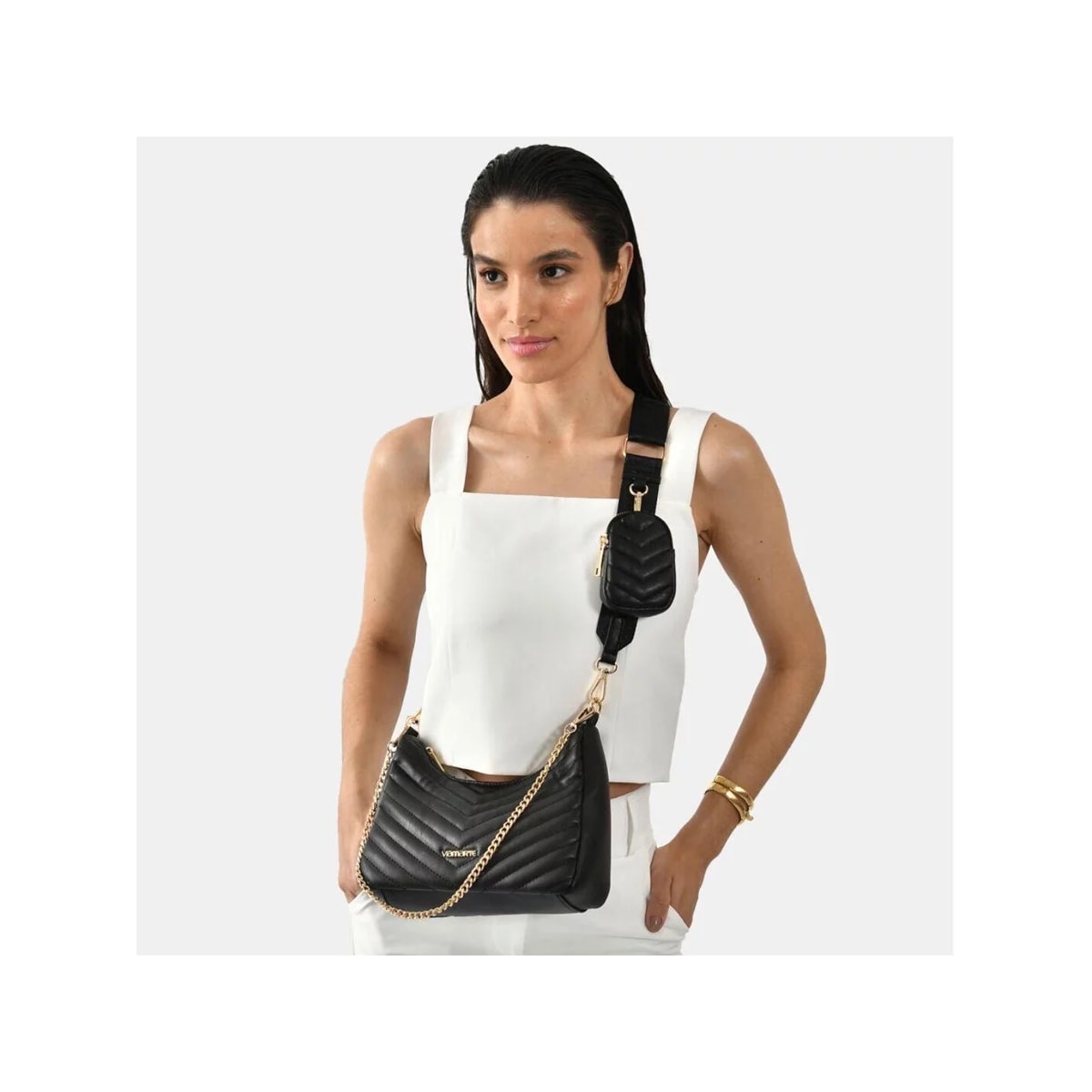 Bolsa Via Marte Tiracolo Matelassê B2-507-01 Preto Bolsa Via Marte Tiracolo Matelassê B2-507-01 Preto