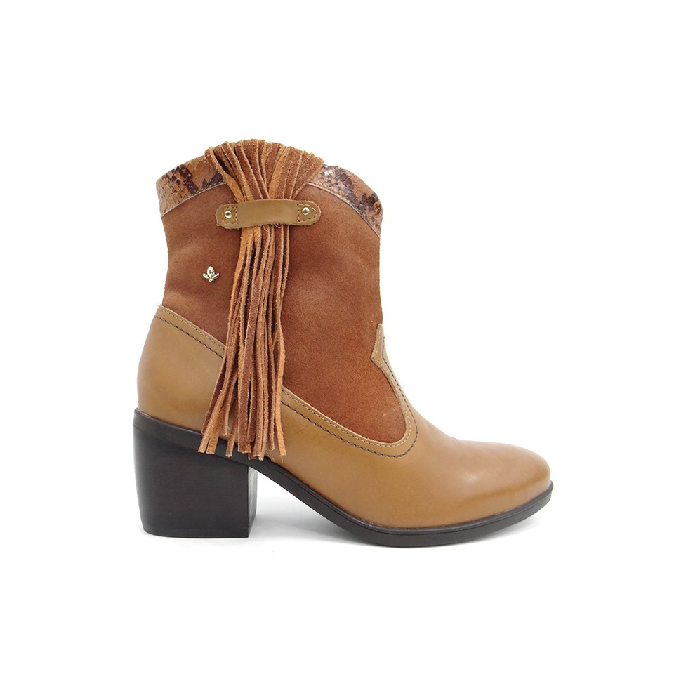 ankle boot cravo e canela