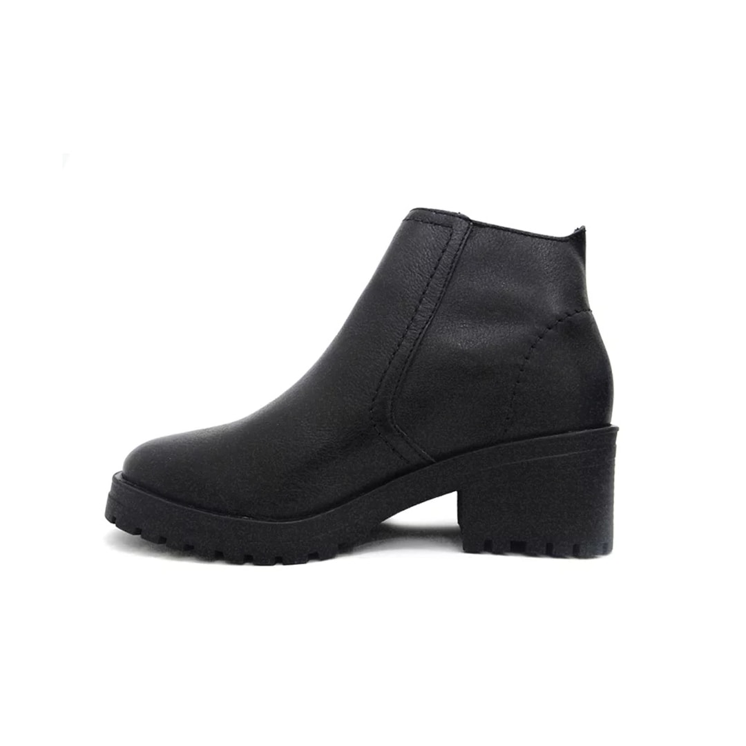 Bota Bottero De Couro Cano Curto 349102 Preto/Onix Bota Bottero De Couro Cano Curto 349102 Preto/Onix