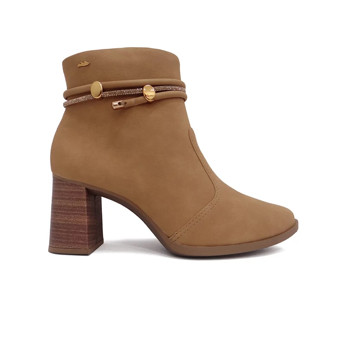Bota Dakota Cano Curto Feminino G9901 Camelo Bota Dakota Cano Curto Feminino G9901 Camelo