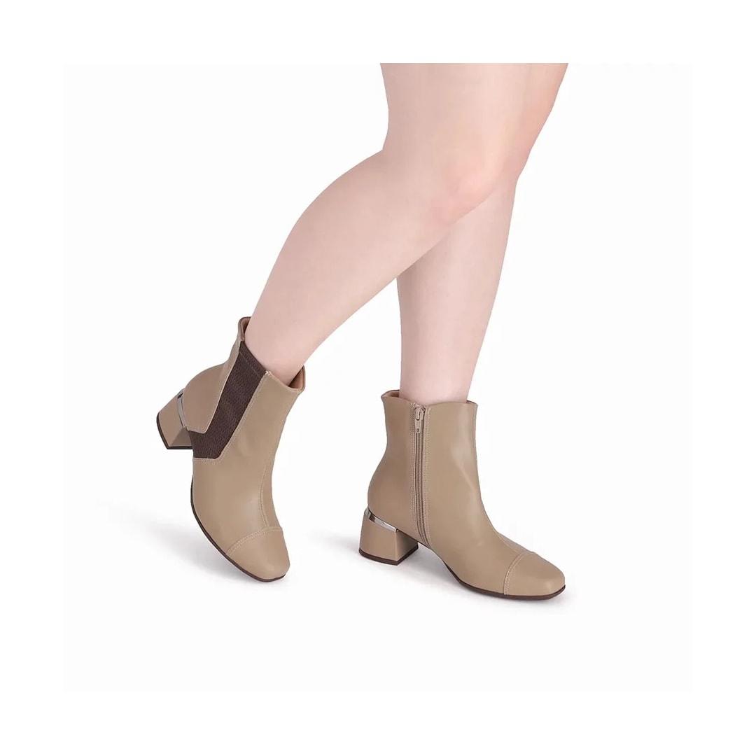 Bota Piccadilly Cano Curto 748029 Areia Bota Piccadilly Cano Curto 748029 Areia