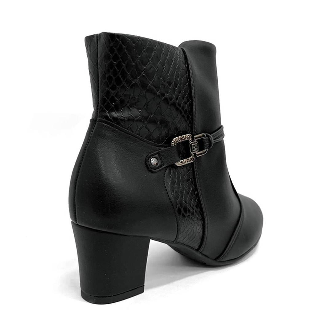 Bota Piccadilly Cano Curto Salto Baixo 110202 Preto Bota Piccadilly Cano Curto Salto Baixo 110202 Preto