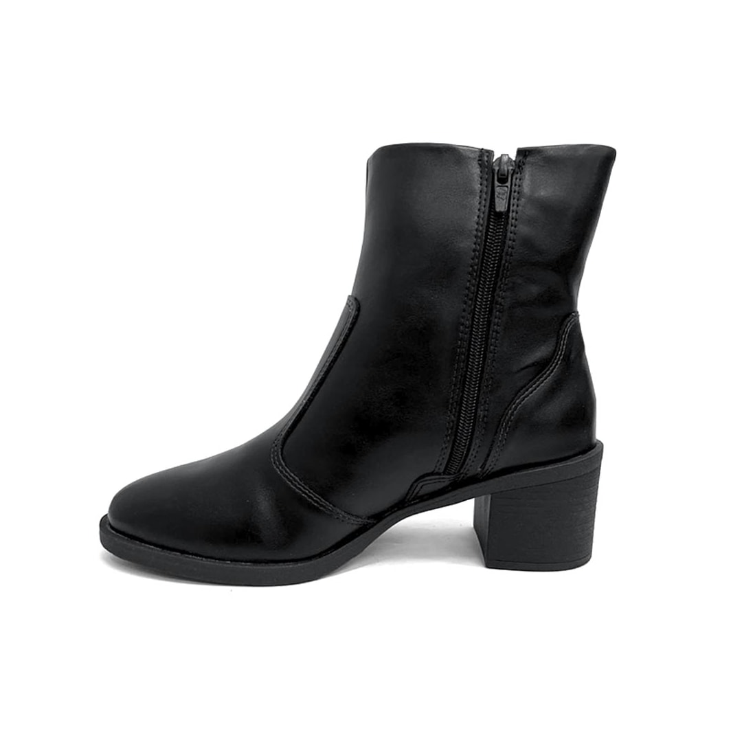 Bota Sua Cia Cano Curto Salto Baixo 8438.16481 Preto Bota Sua Cia Cano Curto Salto Baixo 8438.16481 Preto