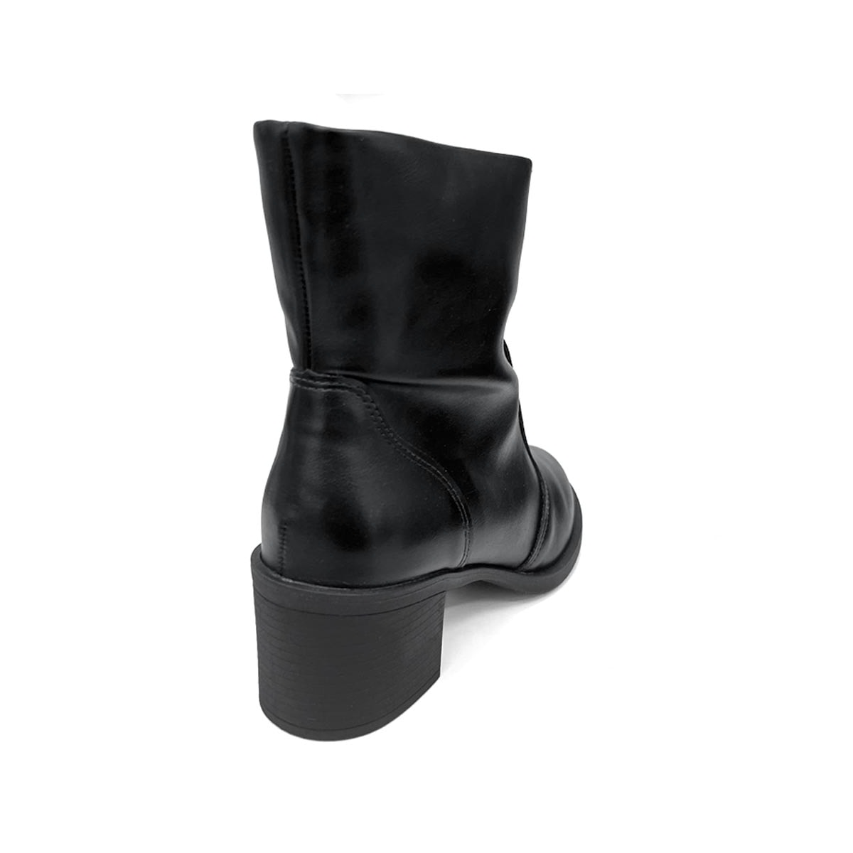 Bota Sua Cia Cano Curto Salto Baixo 8438.16481 Preto