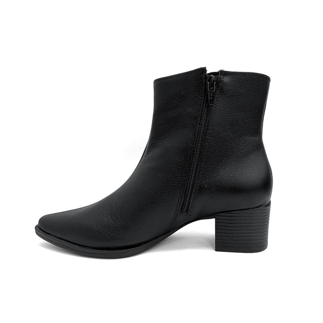 Bota Via Marte Cano Curto Couro 231-008-01 Preto Bota Via Marte Cano Curto Couro 231-008-01 Preto
