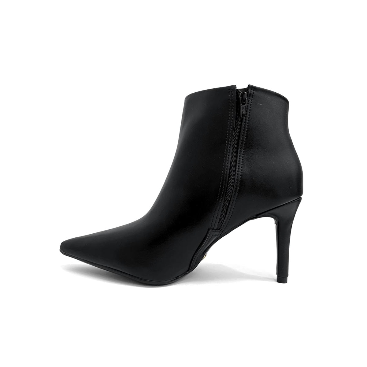 Bota Vizzano Cano Curto 3112.100 Preto Bota Vizzano Cano Curto 3112.100 Preto