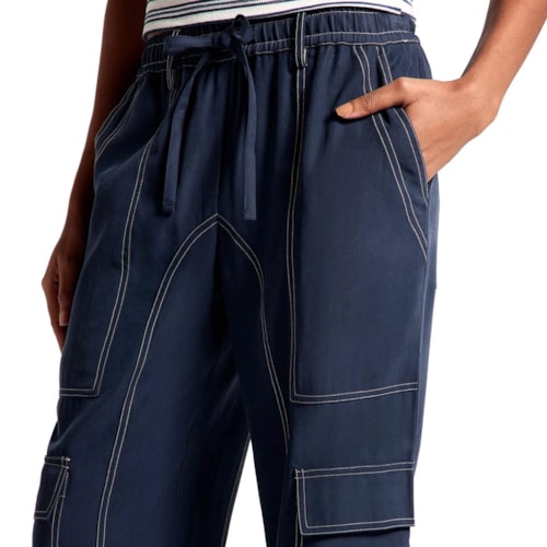 Detalhe - Calça Hering Feminina Cargo Peach Touch K6mw Azul Marinho