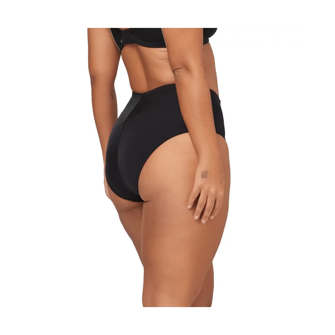 Calcinha Liebe Alta Em Microfibra 701307 Preto