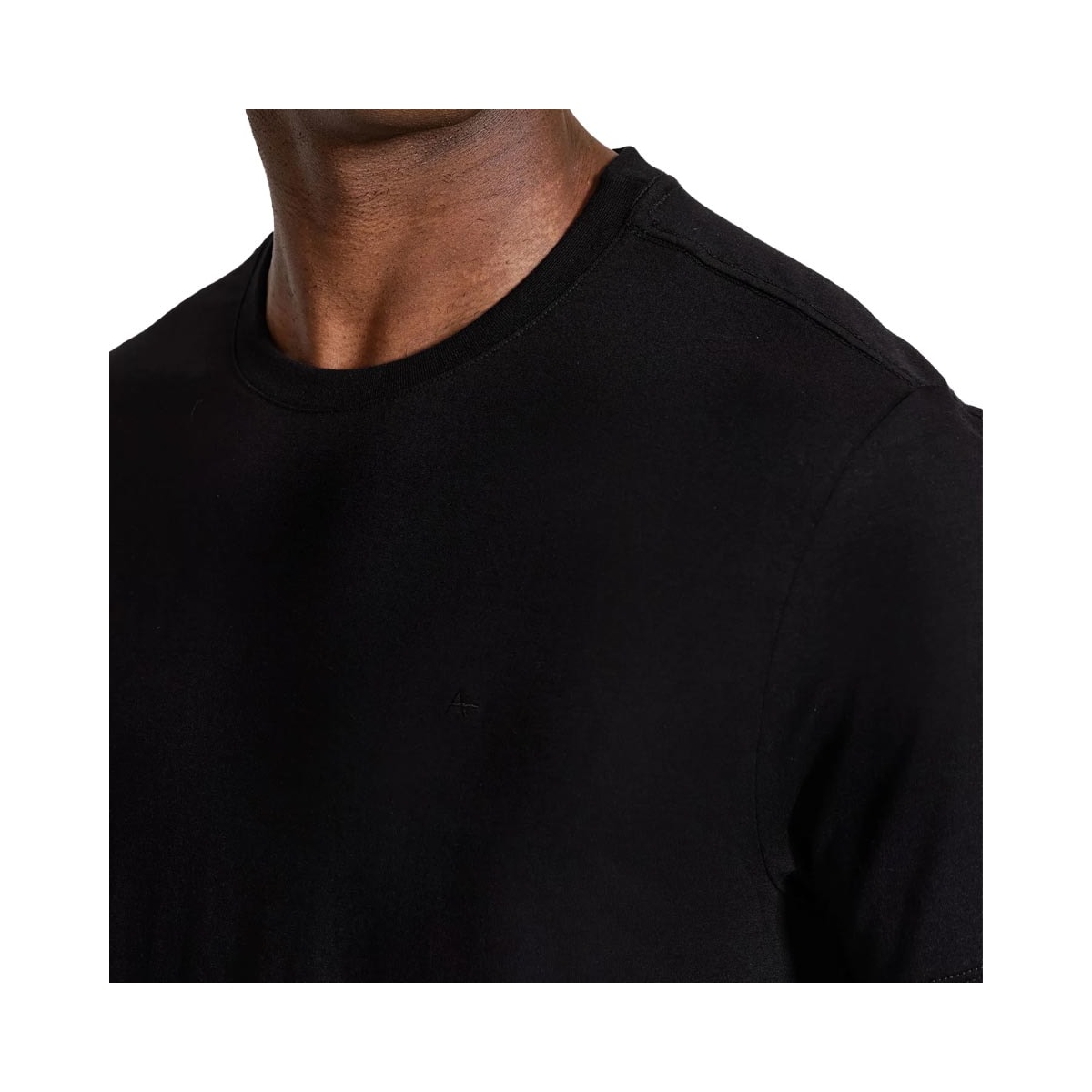 Camiseta Aramis Comfort+ Básica 12.0656 Preto Camiseta Aramis Comfort+ Básica 12.0656 Preto