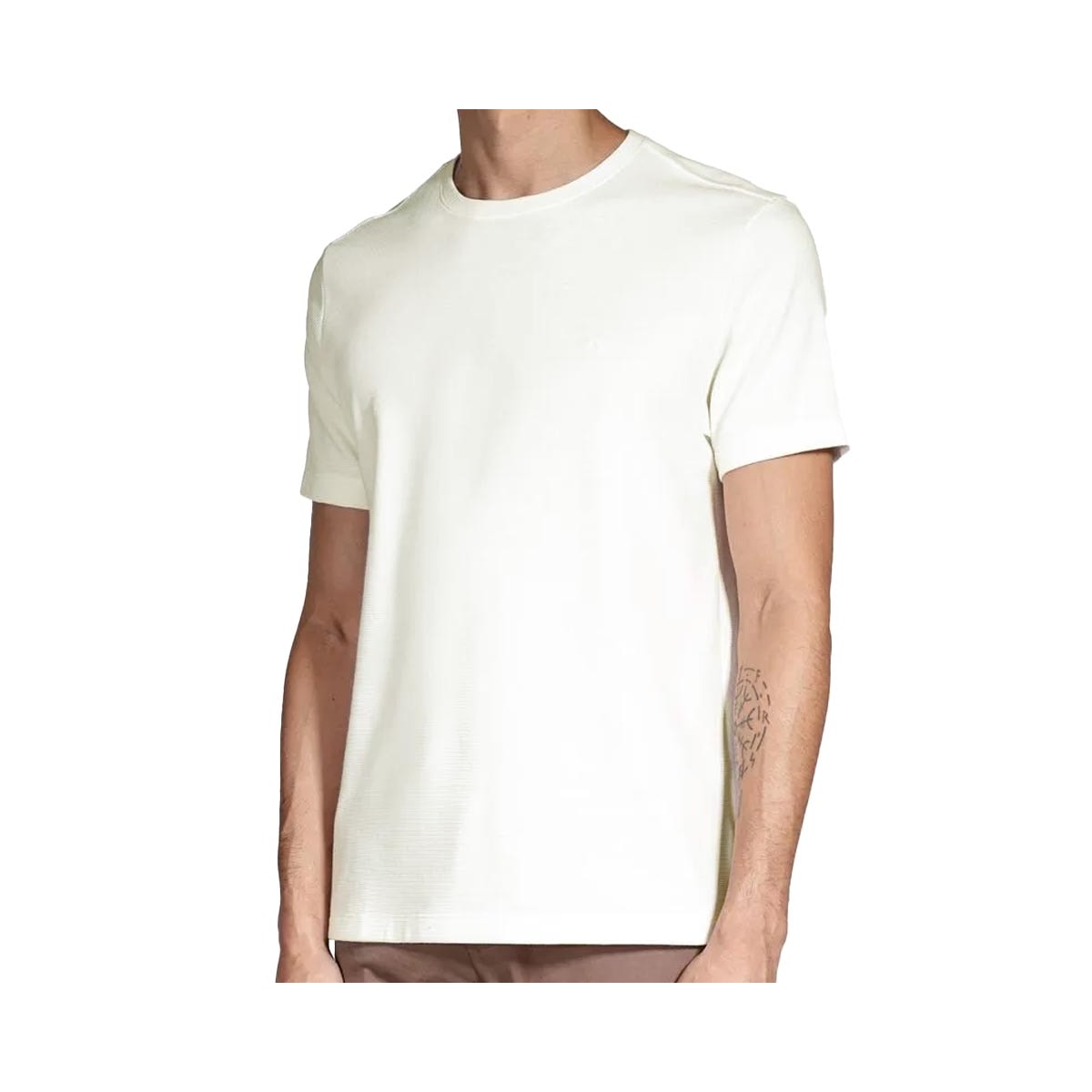 Camiseta Aramis Meia Manga 12.0545 Off White Camiseta Aramis Meia Manga 12.0545 Off White