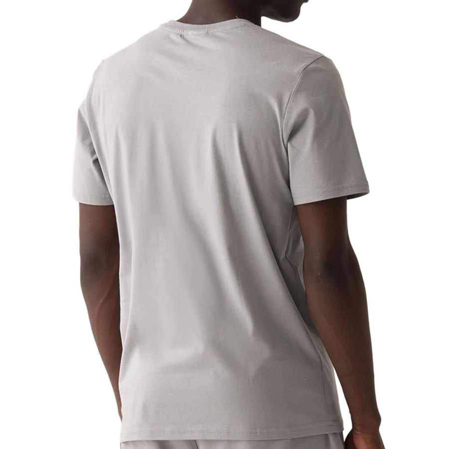 Camiseta Fila Masculina Classic F11l204 Cinza Medio Camiseta Fila Masculina Classic F11l204 Cinza Medio
