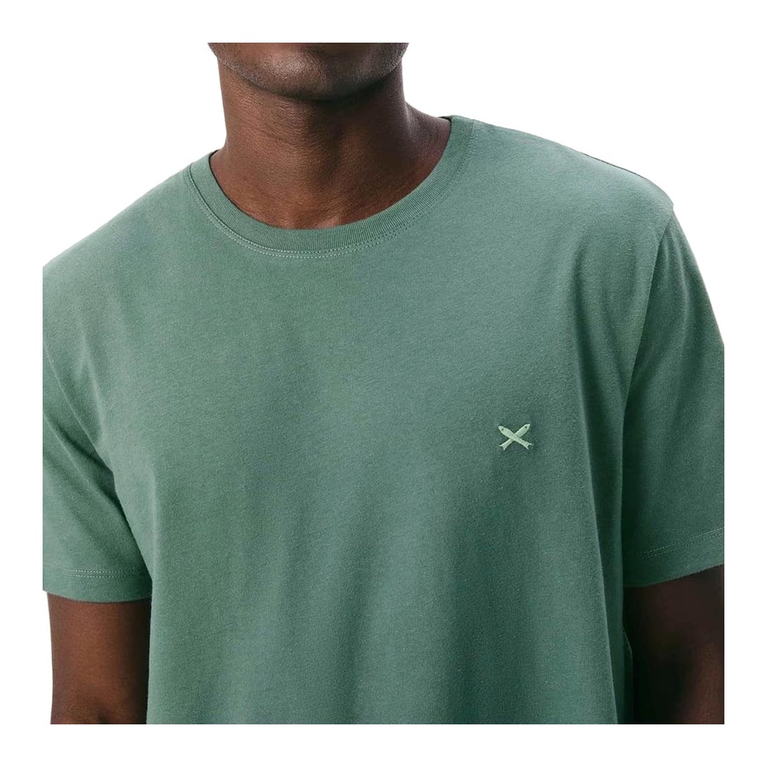 Camiseta Hering Meia Manga Básica 4Fef Verde Aspargo Camiseta Hering Meia Manga Básica 4Fef Verde Aspargo