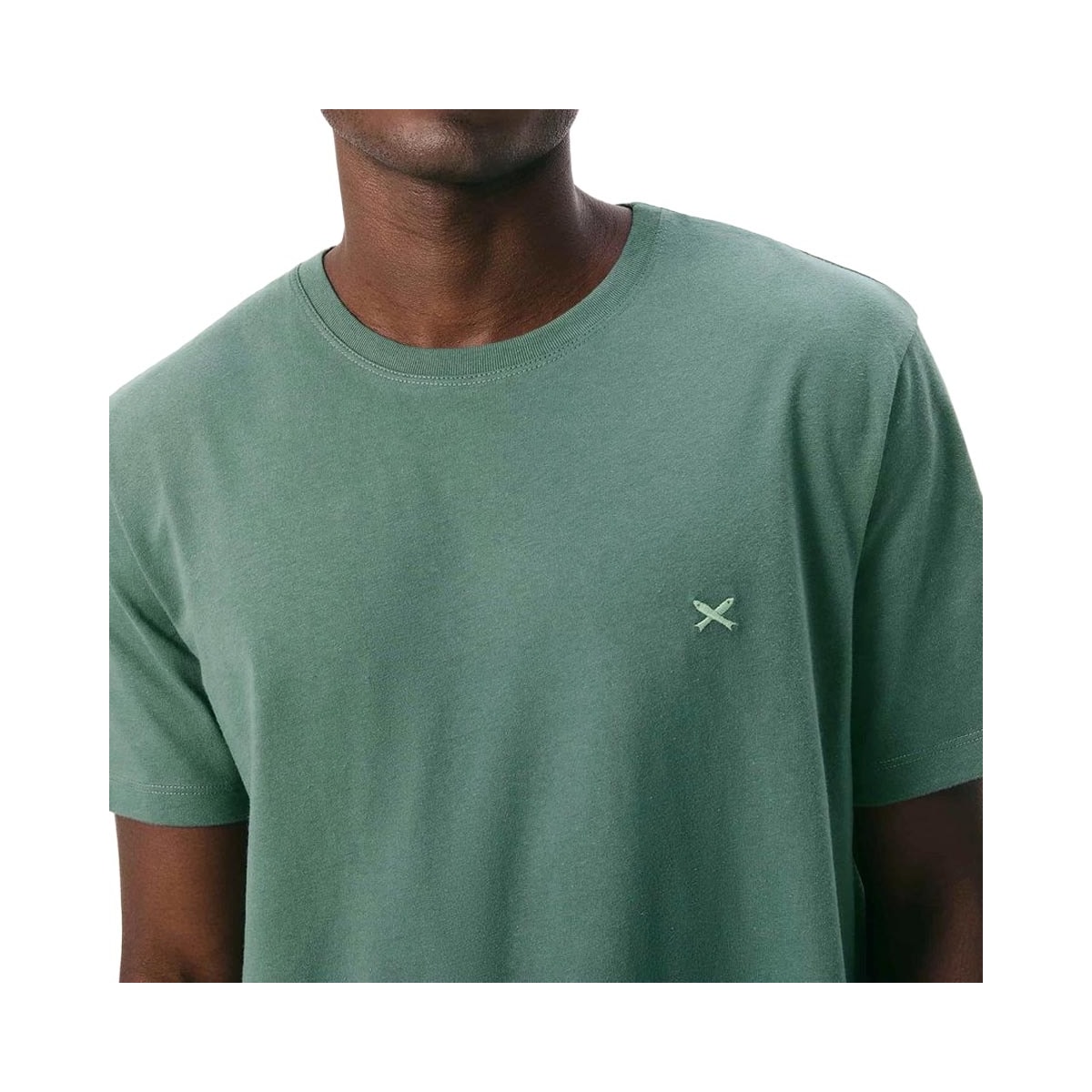 Camiseta Hering Meia Manga Básica 4Fef Verde Aspargo Camiseta Hering Meia Manga Básica 4Fef Verde Aspargo