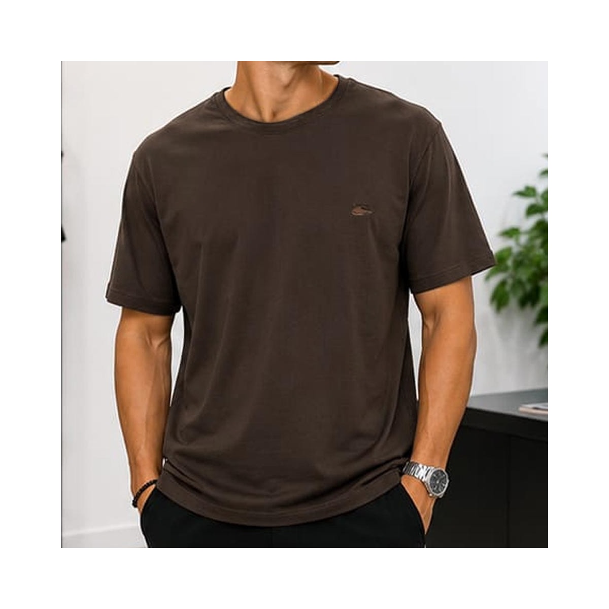 Camiseta Sallo Básica Pérgula 10101157 Expresso Marrom Camiseta Sallo Básica Pérgula 10101157 Expresso Marrom