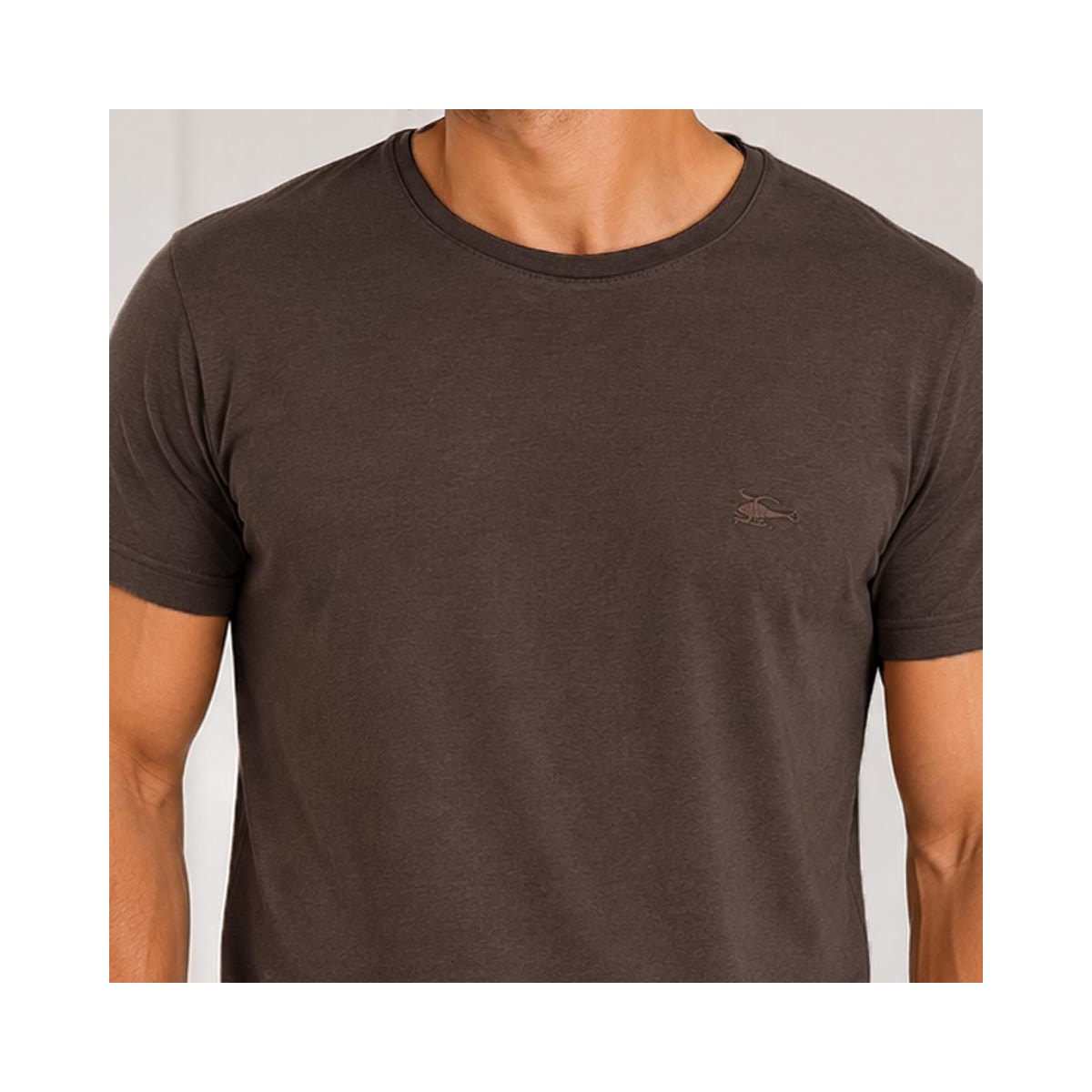 Camiseta Sallo Pergula Meia Manga Básica 1157 Expresso Marrom Camiseta Sallo Pergula Meia Manga Básica 1157 Expresso Marrom
