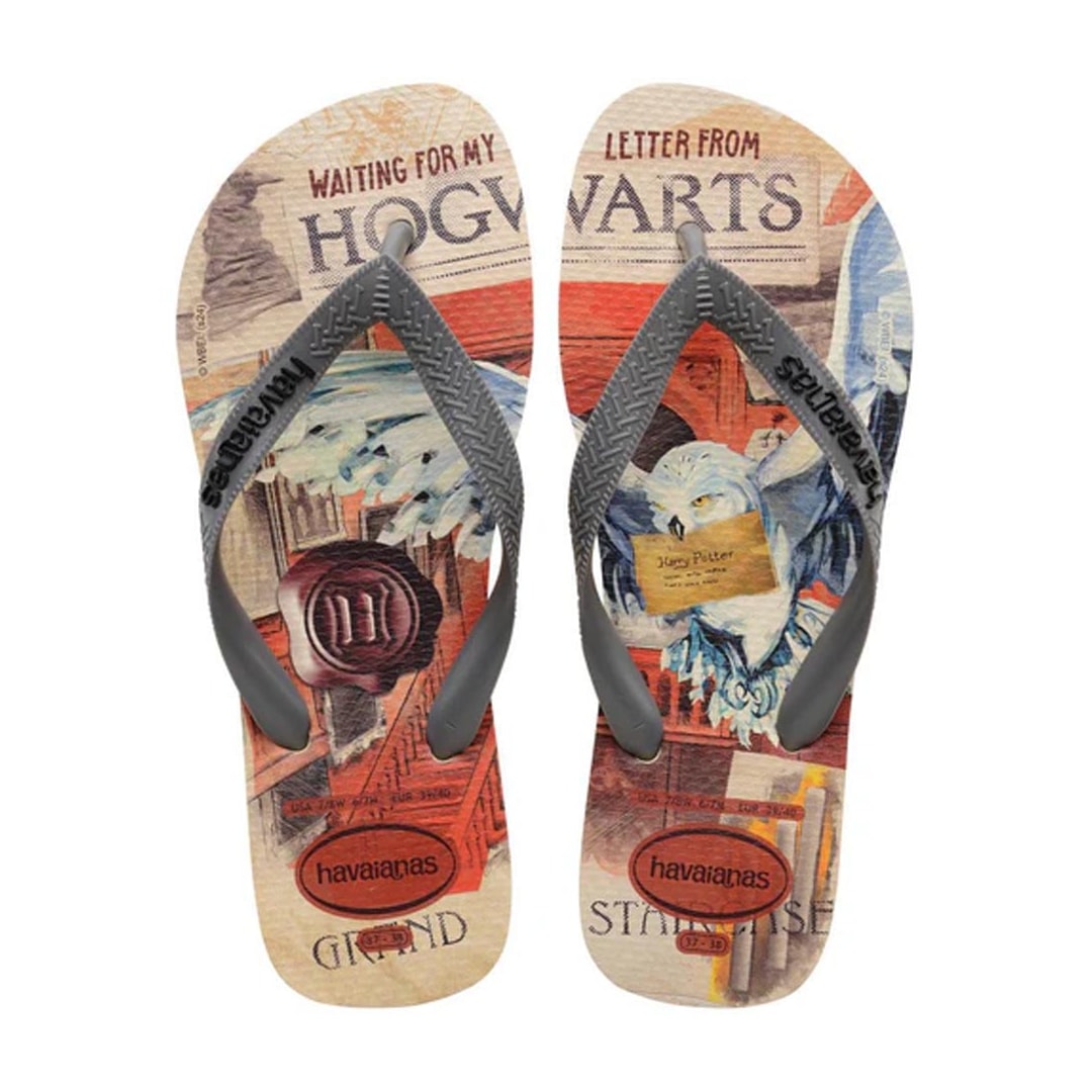 Chinelo Havaianas De Dedo Top Warner Class Buttercream Chinelo Havaianas De Dedo Top Warner Class Buttercream