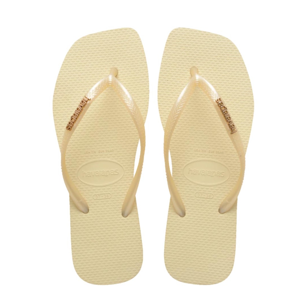 Chinelo Havaianas Slim Square Logo Metallic Buttercream
