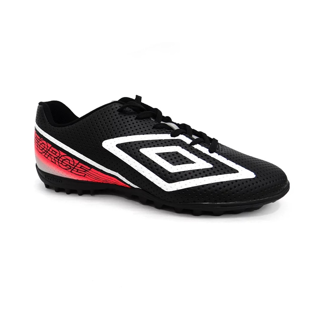 Chuteira Umbro Society Soccer Shoes Force Preto/Branco/Coral Chuteira Umbro Society Soccer Shoes Force Preto/Branco/Coral