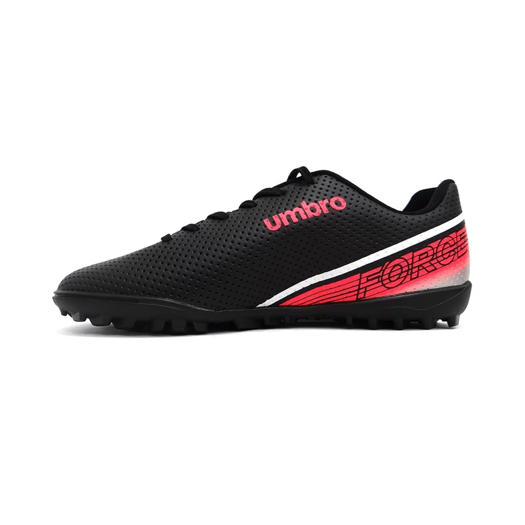 Chuteira Umbro Society Soccer Shoes Force Preto/Branco/Coral