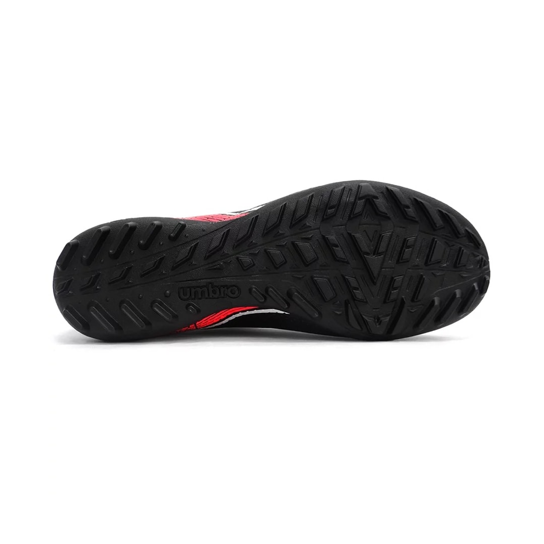Chuteira Umbro Society Soccer Shoes Force Preto/Branco/Coral