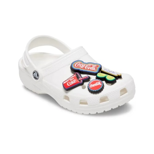 Detalhe - Jibbitz Crocs Coca-Cola 10010563 Have a Coke