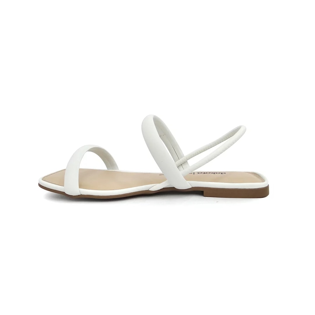 Sandália Dakota Rasteira Feminina Z9442 White Sandália Dakota Rasteira Feminina Z9442 White