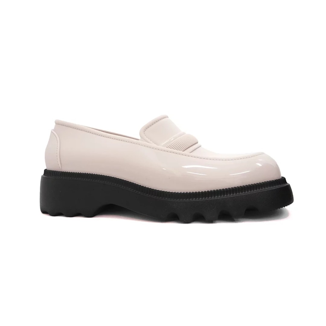 Sapato Grendene Zaxy Mocassim Flow Loafer 18822 Off White Escuro