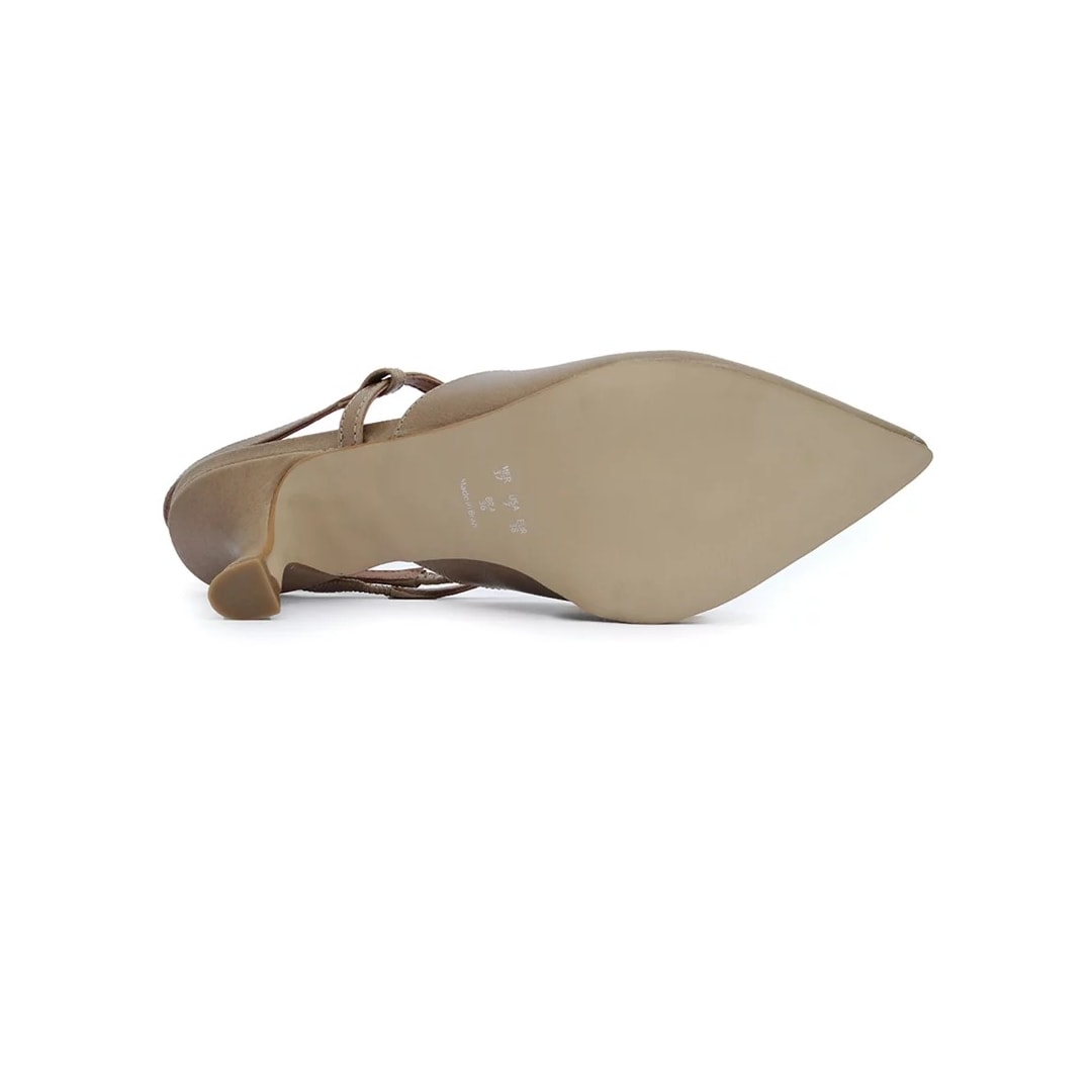 Sapato Lia Line Scarpin Slingback 1926.9743 Fendi Sapato Lia Line Scarpin Slingback 1926.9743 Fendi
