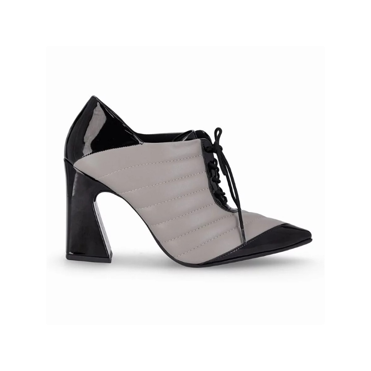 Sapato Piccadilly Salto Bloco 749155 Concreto/Preto Sapato Piccadilly Salto Bloco 749155 Concreto/Preto