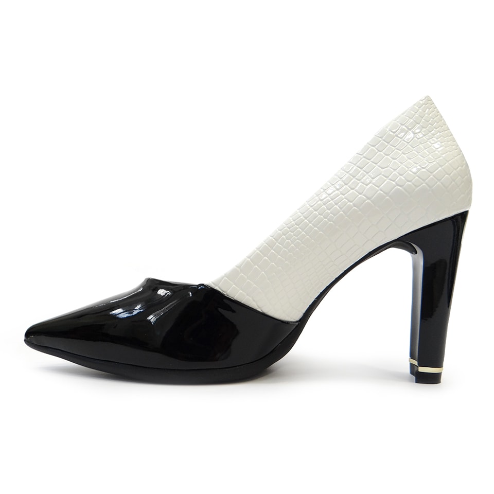 scarpin branco e preto