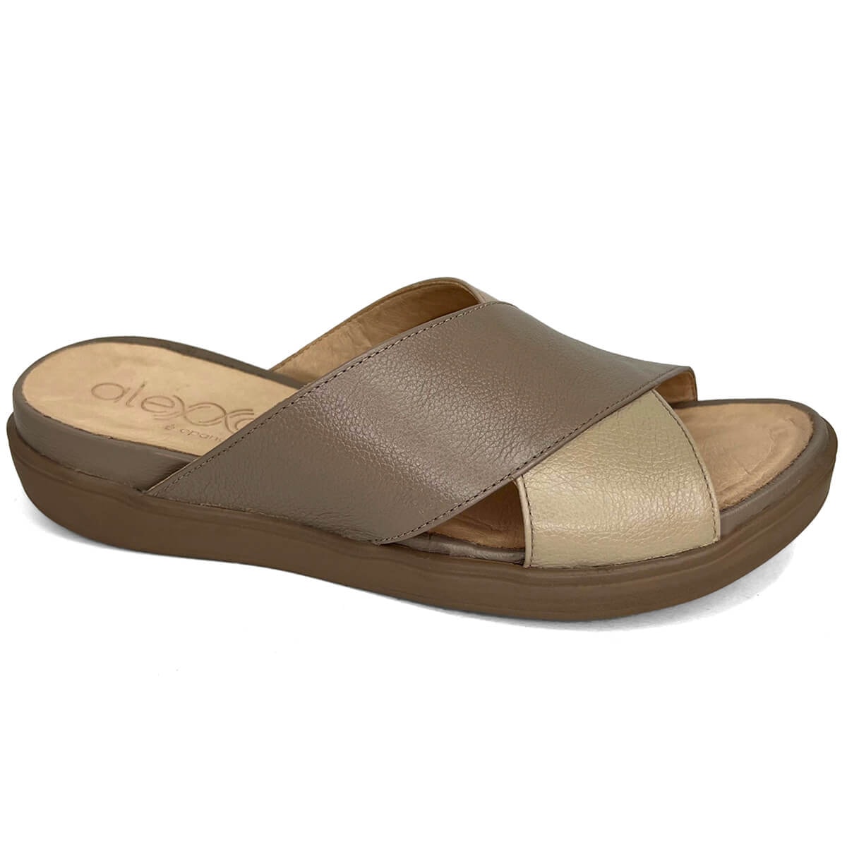 Tamanco Opananken De Couro Anatômico 71118 Fendi/Amendoa Tamanco Opananken De Couro Anatômico 71118 Fendi/Amendoa