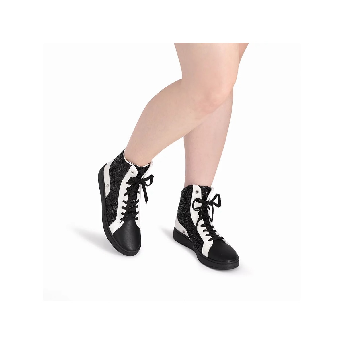 Tênis Piccadilly Cano Curto 985007 Branco/Preto Tênis Piccadilly Cano Curto 985007 Branco/Preto