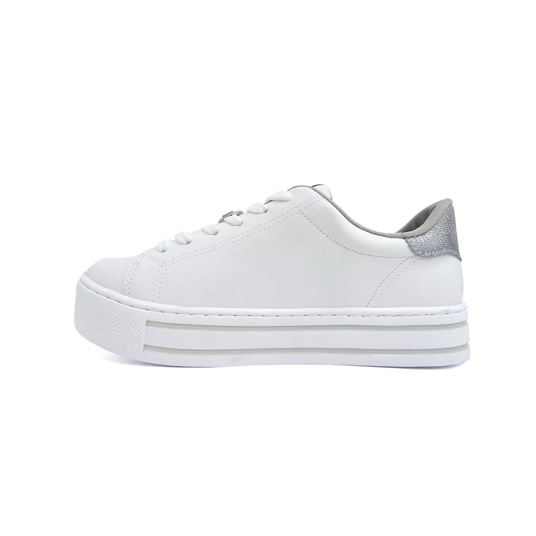 Tênis Via Marte Casual 23-11807 Branco/Prata Tênis Via Marte Casual 23-11807 Branco/Prata