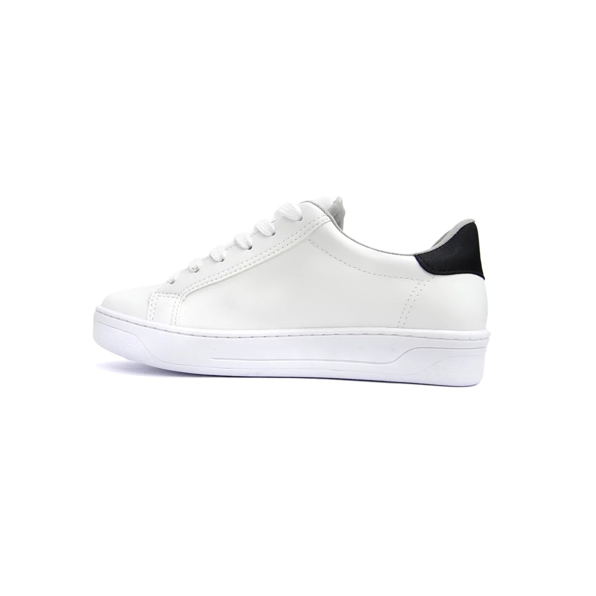 Tênis Via Marte Casual 23-6202-01 Branco/Preto Tênis Via Marte Casual 23-6202-01 Branco/Preto