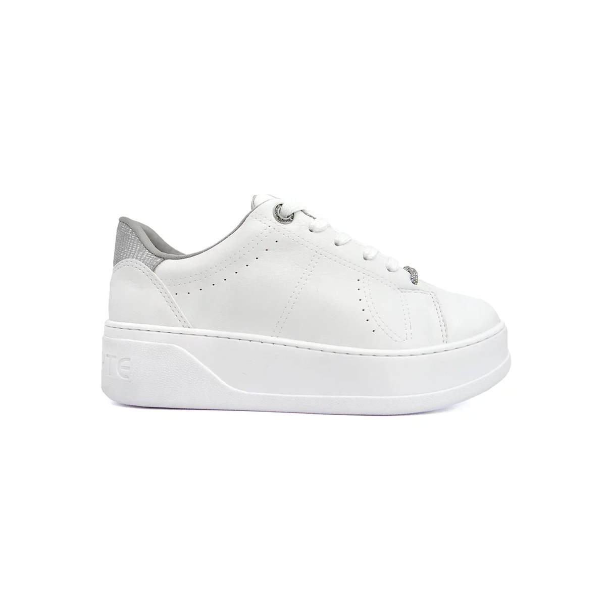 Tênis Via Marte Casual Feminino 23-13506 Branco/Prata Tênis Via Marte Casual Feminino 23-13506 Branco/Prata