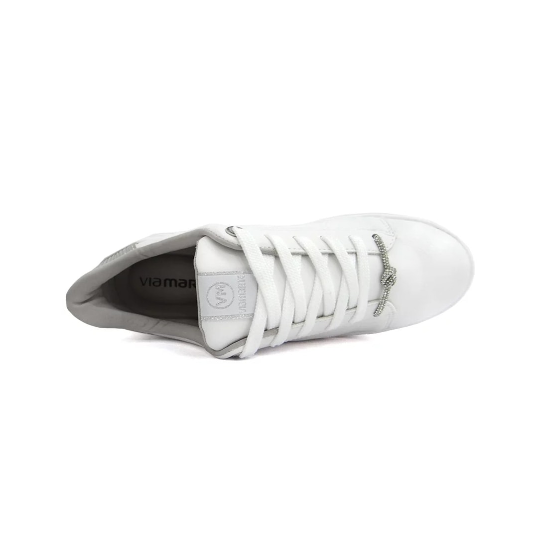 Tênis Via Marte Casual Feminino 23-13506 Branco/Prata Tênis Via Marte Casual Feminino 23-13506 Branco/Prata