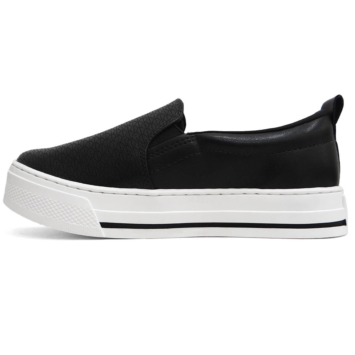 Tênis Via Marte Casual Slip-On 027-007-02 Preto Tênis Via Marte Casual Slip-On 027-007-02 Preto